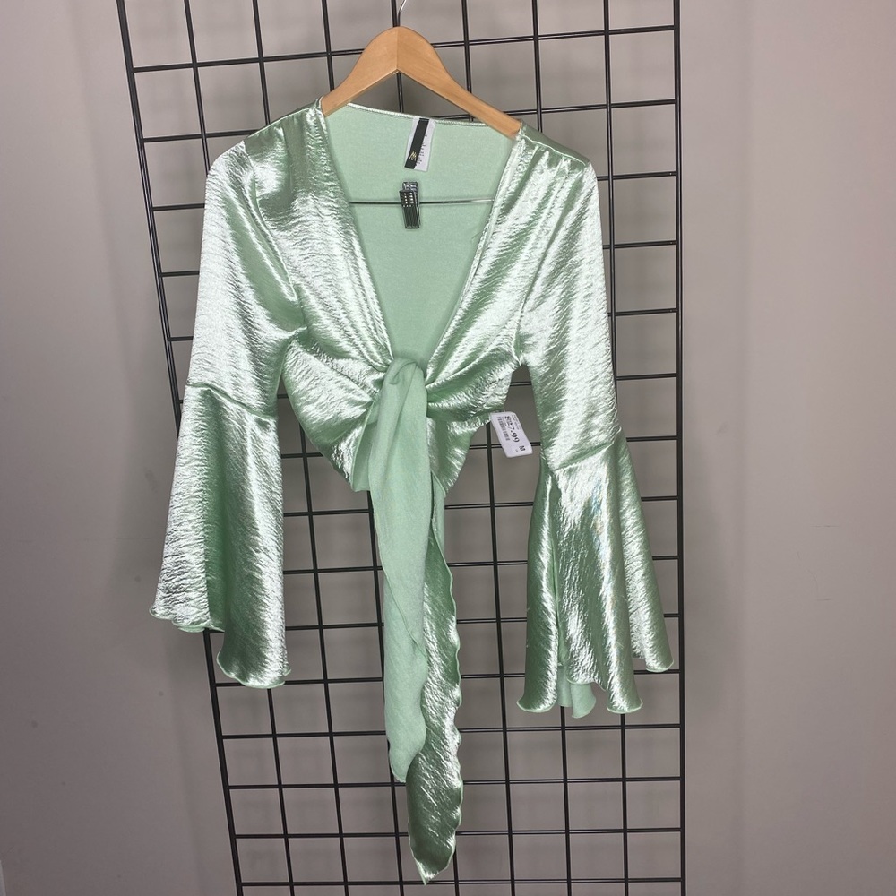 Silky top